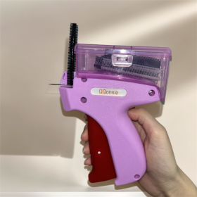 Quick Clothing Fixer, 1 Count Handheld Tag Attacher Gun With 5 Counts Needles & 1000pcs Barbs Fasteners, Sewing Craft Kit For Retail Hang Price Fabric (Color: Purple)